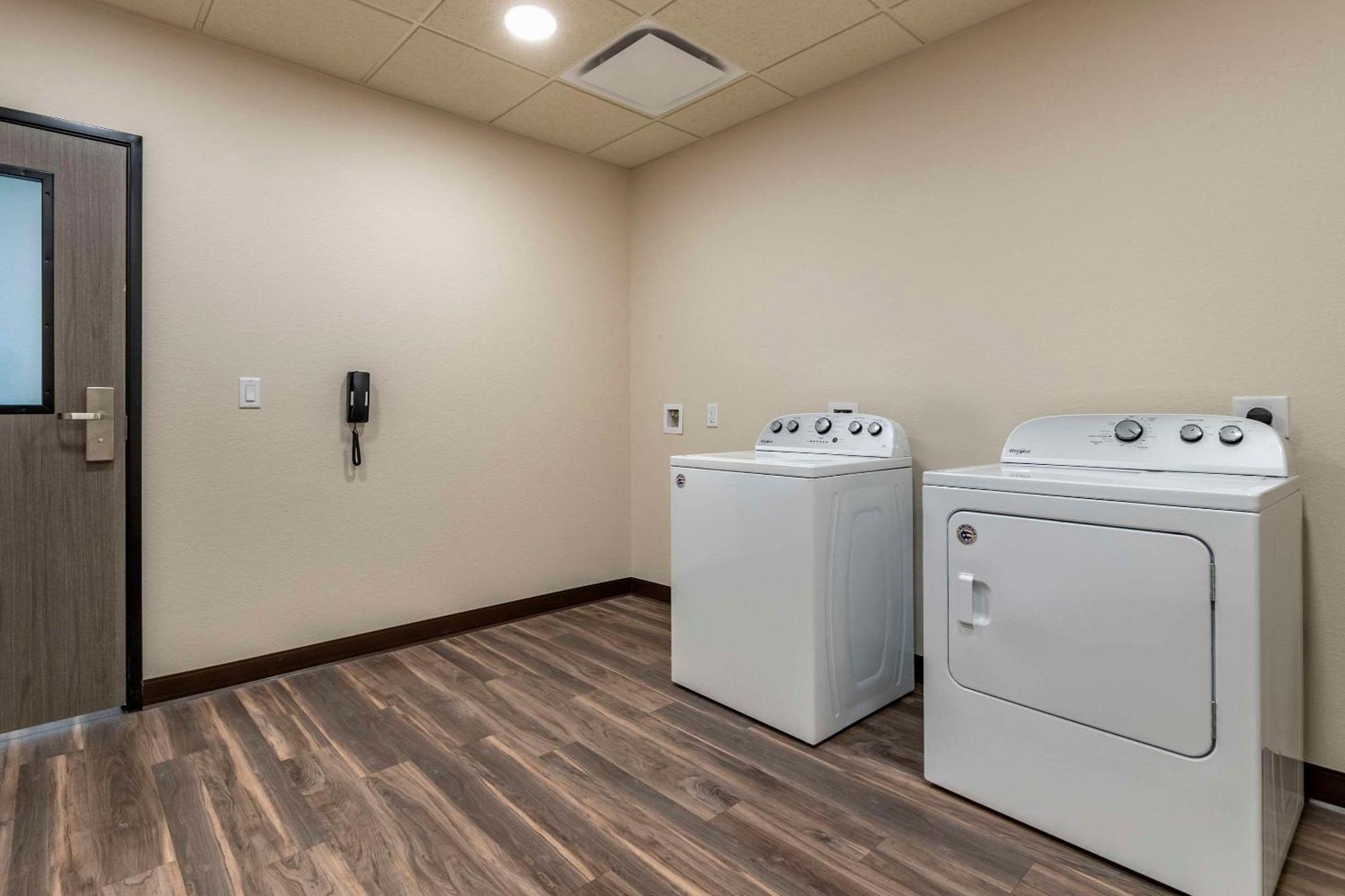 Sleep Inn & Suites Milwaukee-Franklin Franklin  Екстер'єр фото