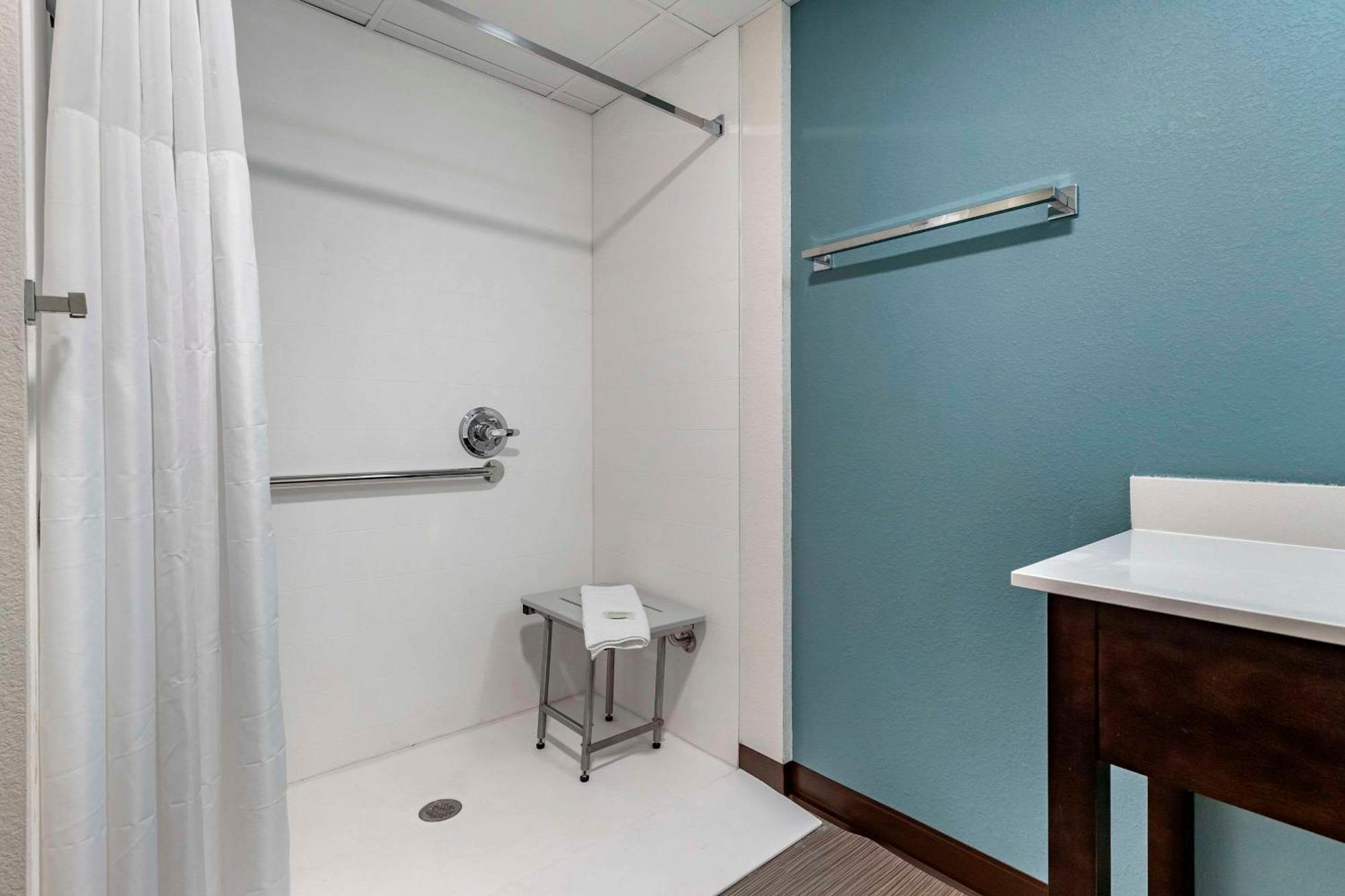 Sleep Inn & Suites Milwaukee-Franklin Franklin  Екстер'єр фото
