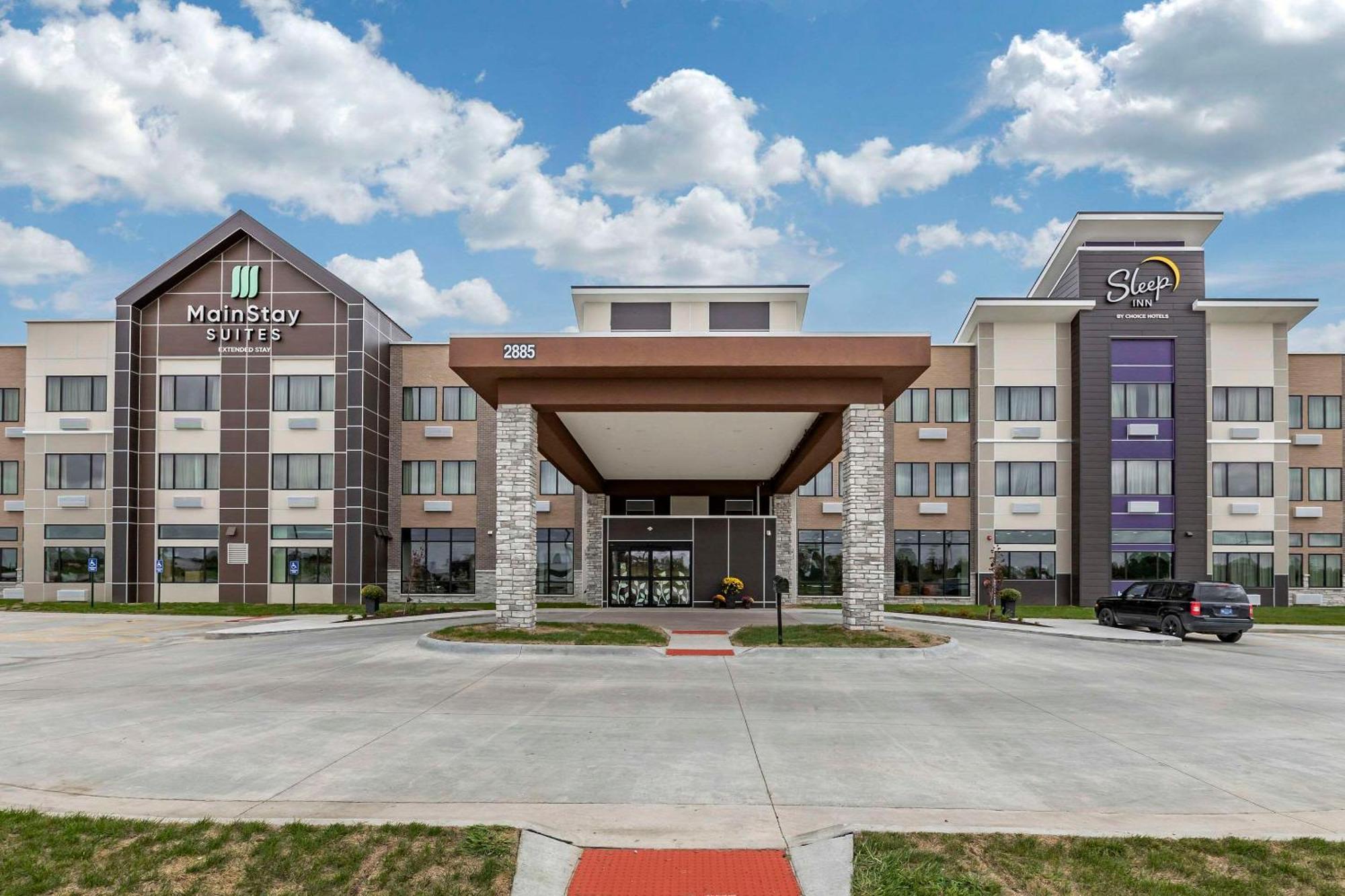 Sleep Inn & Suites Milwaukee-Franklin Franklin  Екстер'єр фото